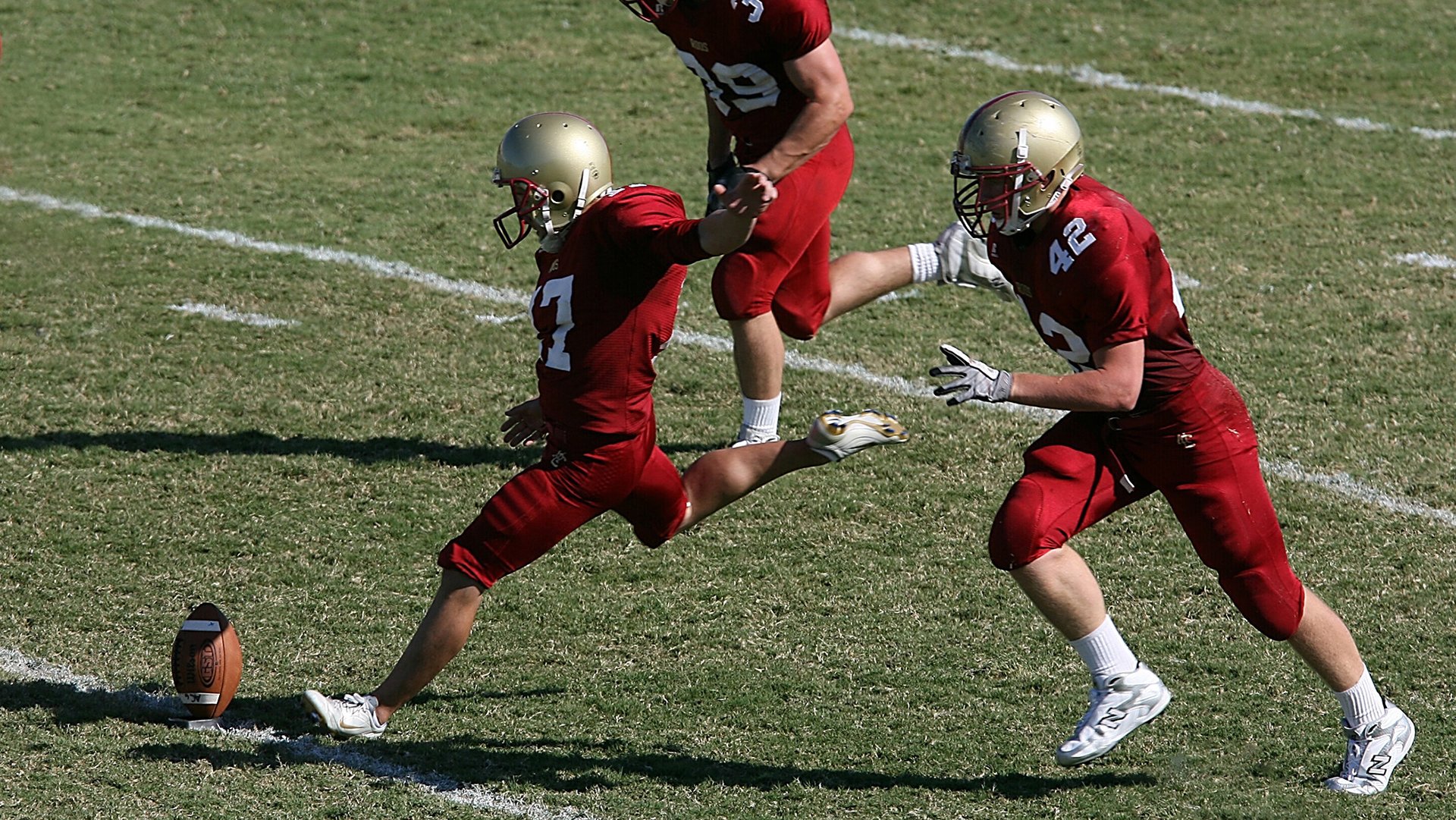 开云真人体育娱乐-德甲攻守转换：节奏快如闪电！，德甲转会规则